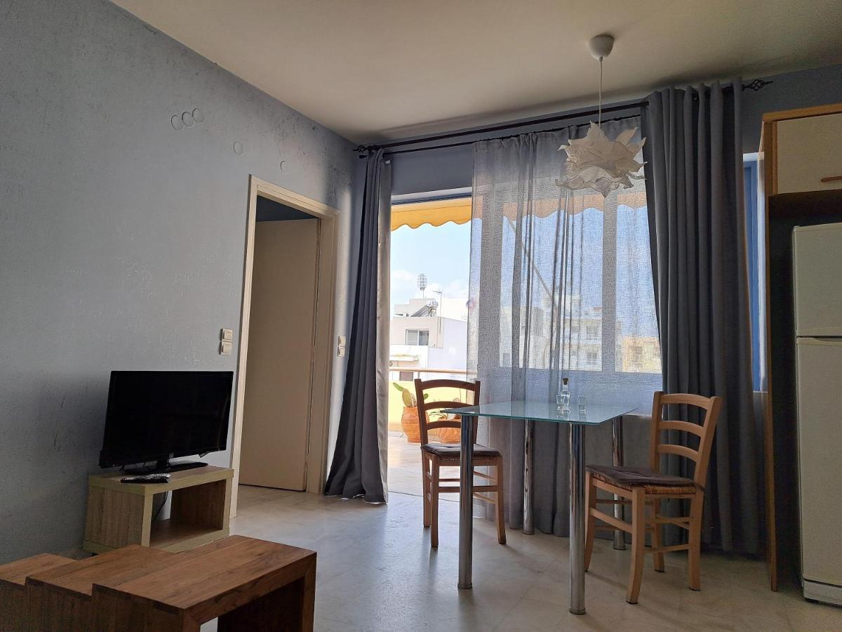 Nais Apartments & Studios Hriszí Aktí Haniá Szoba fotó