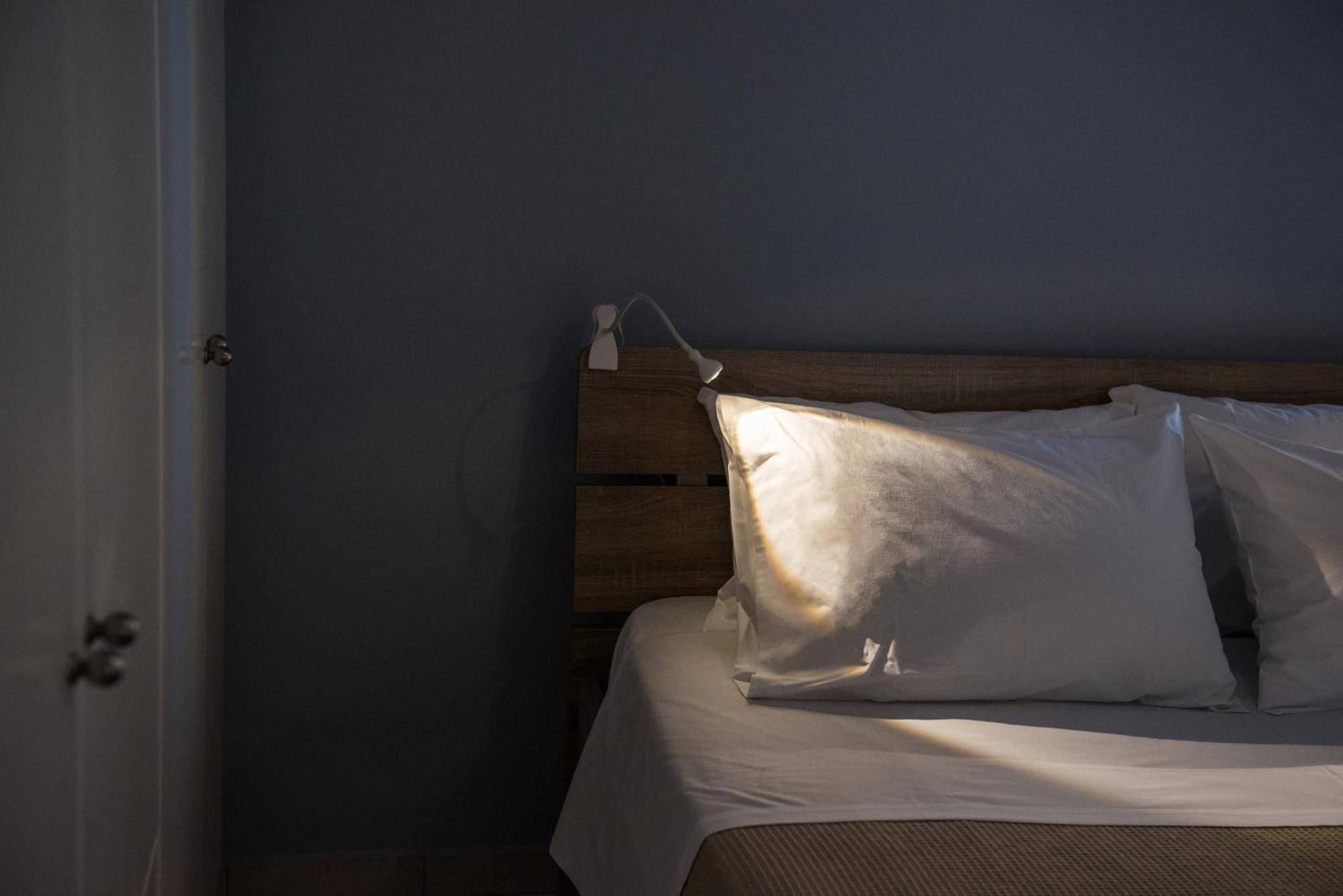 Nais Apartments & Studios Hriszí Aktí Haniá Szoba fotó