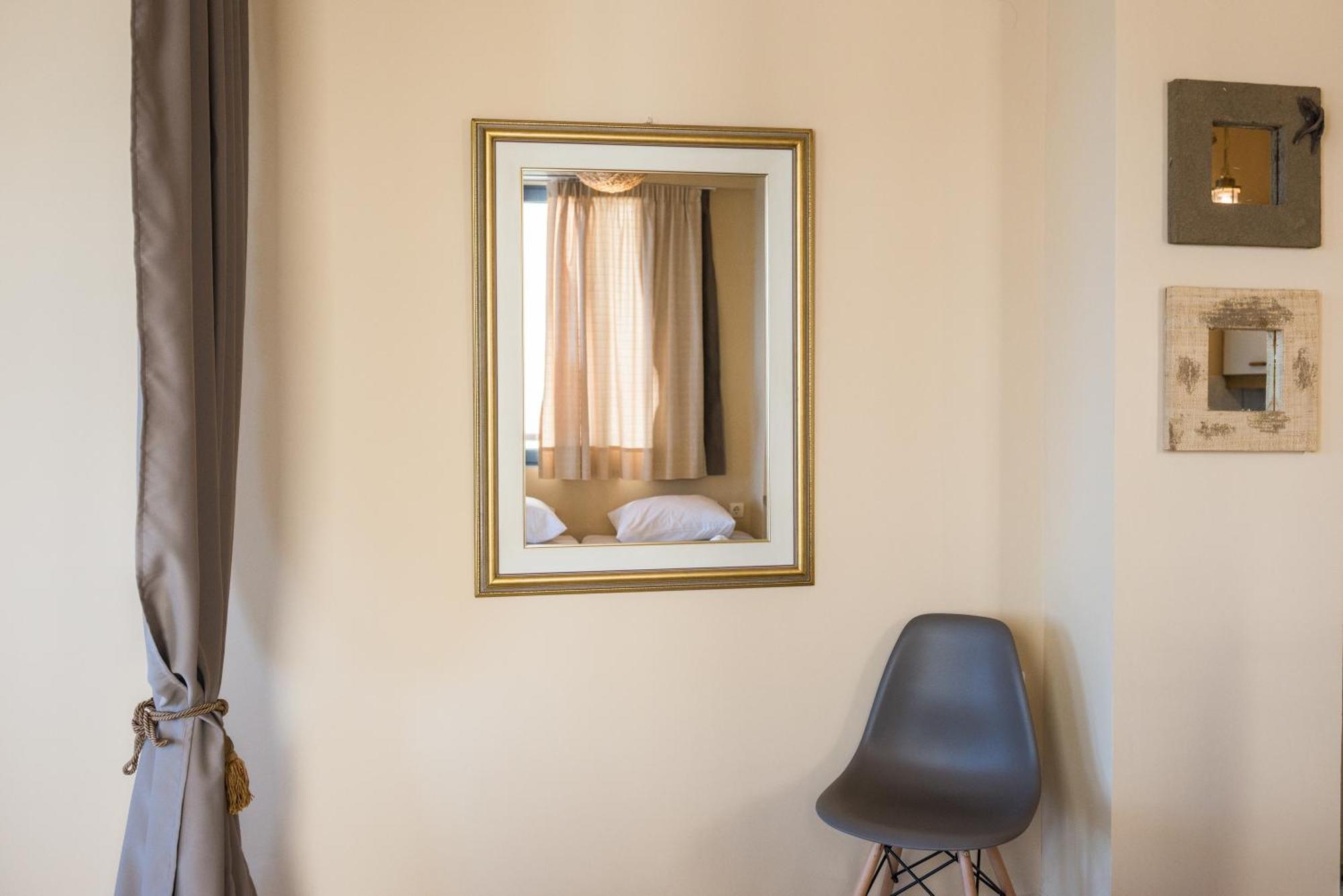Nais Apartments & Studios Hriszí Aktí Haniá Szoba fotó
