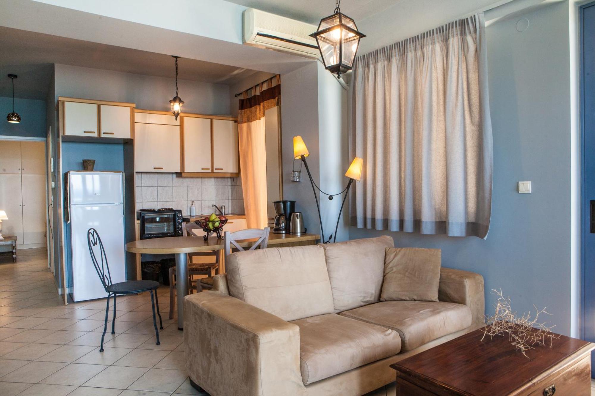Nais Apartments & Studios Hriszí Aktí Haniá Szoba fotó