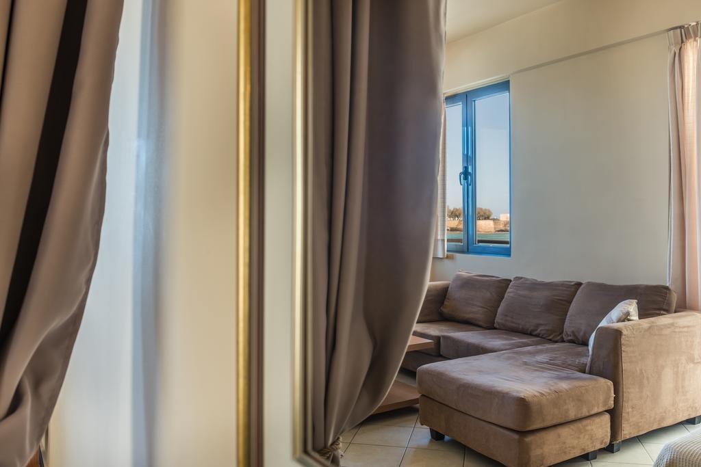 Nais Apartments & Studios Hriszí Aktí Haniá Kültér fotó